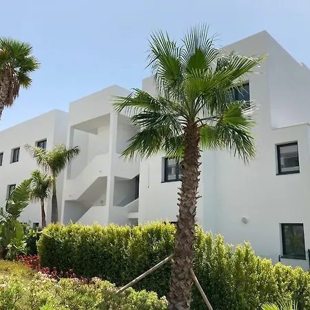 Coco Luxury 3 Bedrooms Apartment