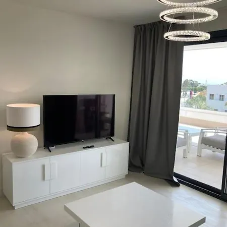 Coco Luxury 3 Bedrooms * Estepona