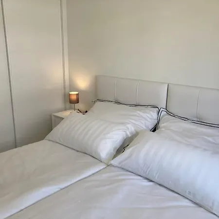 Coco Luxury 3 Bedrooms 아파트 에스테포나
